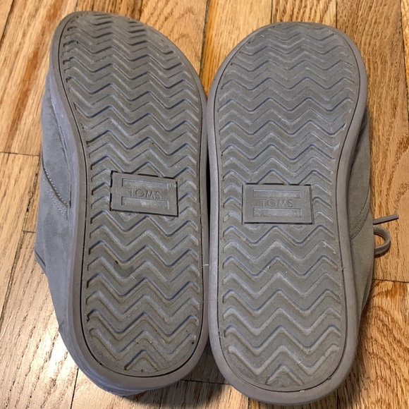 Toms Cordones, size 8(men) shoes - Picture 3 of 3